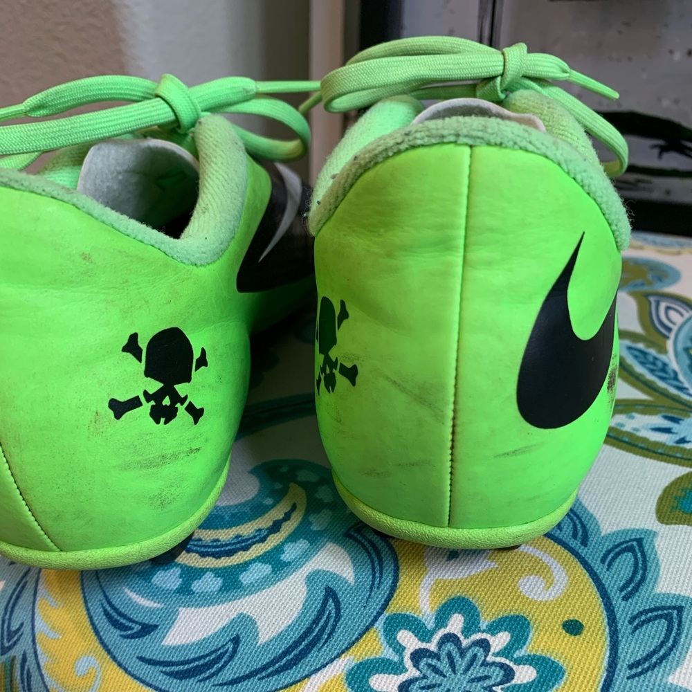 NIKE SHOES - Picture 7 of 10